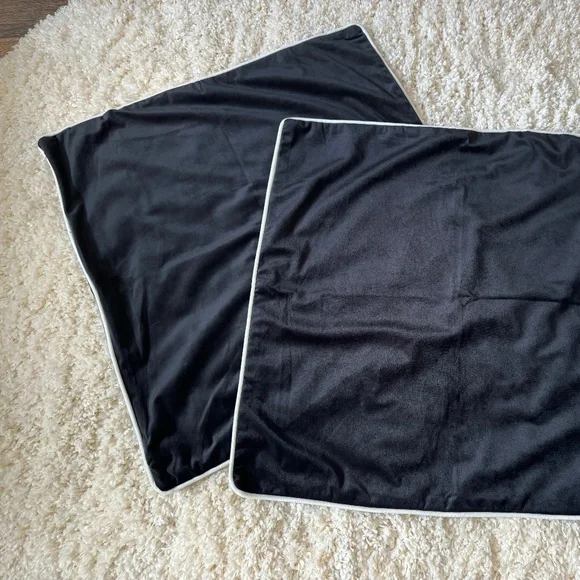 Throw Pillows - Picture 3 of 4